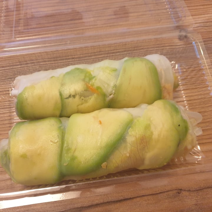 photo of Tau Vegan Restaurant Avocado Rolle shared by @janaplantpowered on  29 Oct 2020 - review