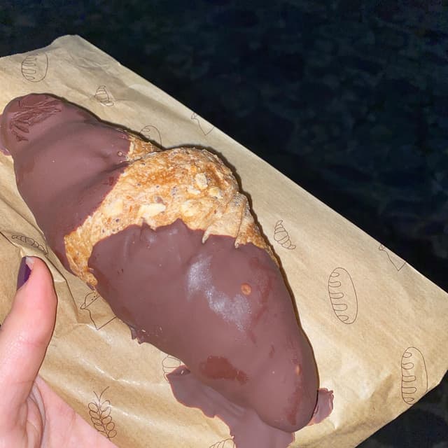 Photo of the dish “Croissant Con Chocolate”