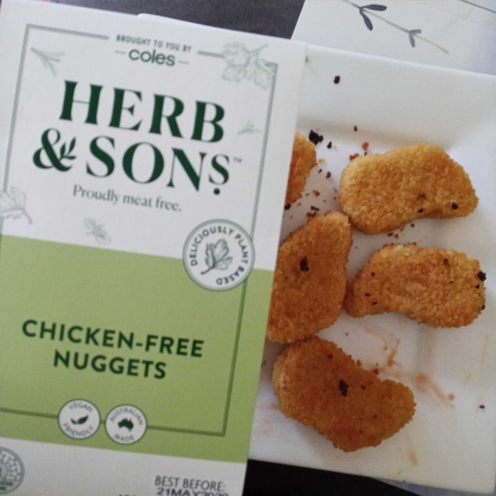 photo of Herb & Sons Chicken-free Nuggets shared by @veggie-mama on  18 May 2020 - review