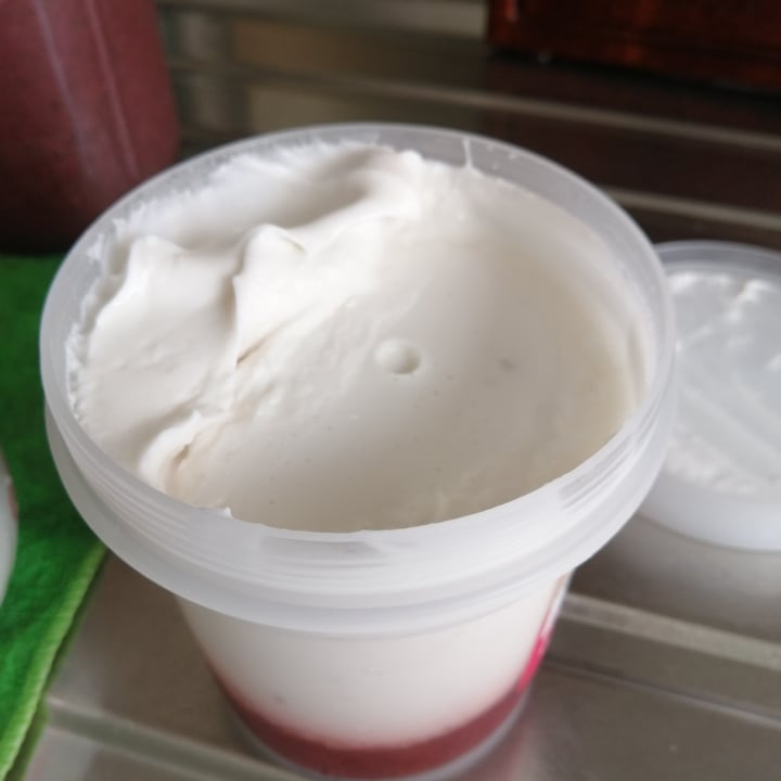 photo of Happy Bounty Coconut Strawberry Yoghurt shared by @mssoulshine on  23 Jan 2022 - review