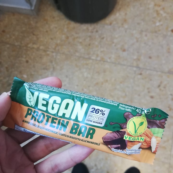 photo of Vegan Protein Bar  Almond Cookie Dough Geschmack / Gusto Di Biscotto Alle Mandorle shared by @helello on  09 Jun 2022 - review