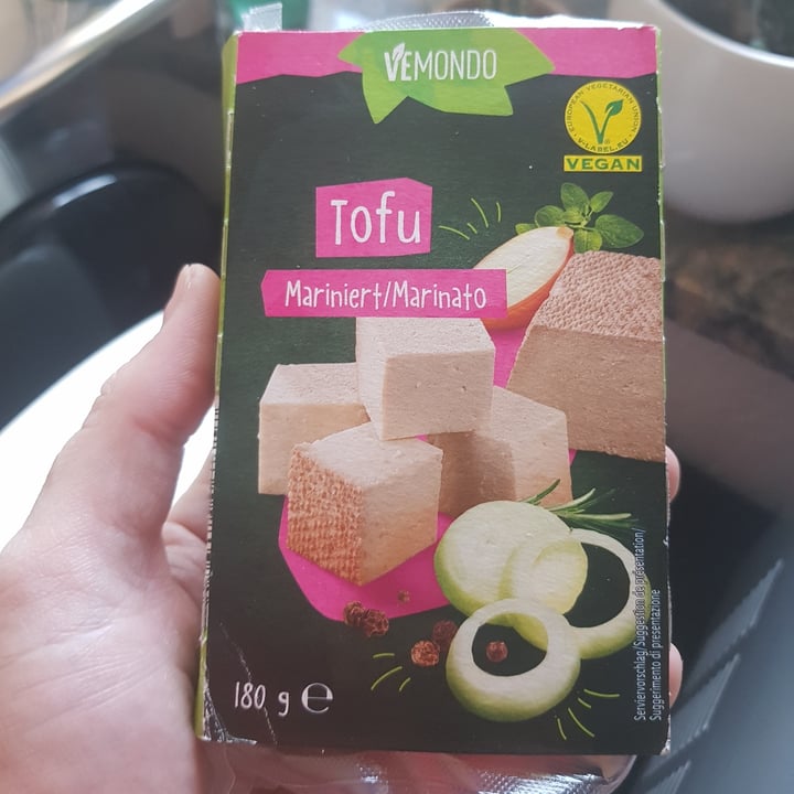 photo of Vemondo Tofu marinado con salsa de soja shared by @evelynp on  15 Apr 2022 - review