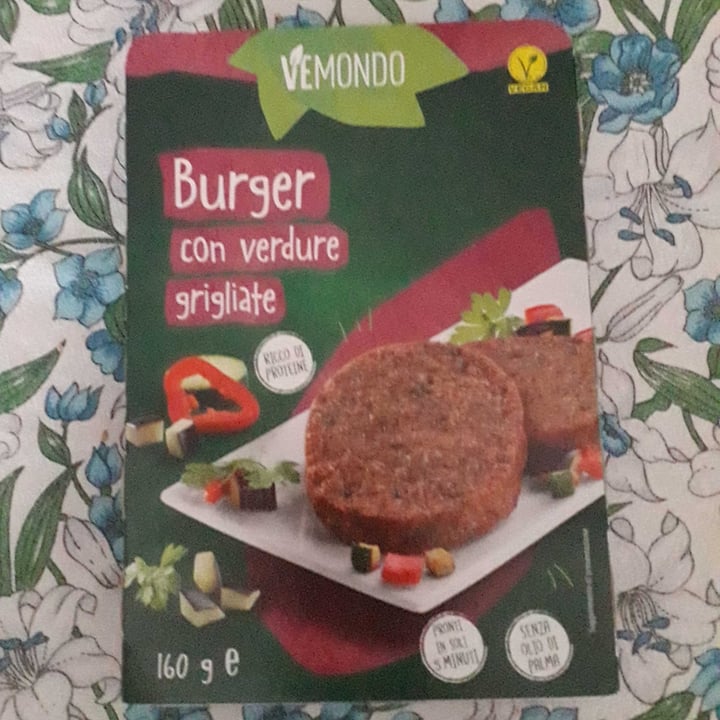 photo of Vemondo Burger con Verdure Grigliate shared by @alemilo on  11 Apr 2021 - review