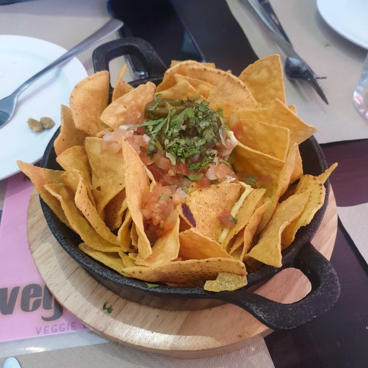 review photo of Vegania Veggie Bar Carabanchel Nachos shared by @olgaaa on 27 Jun 2021 - review
