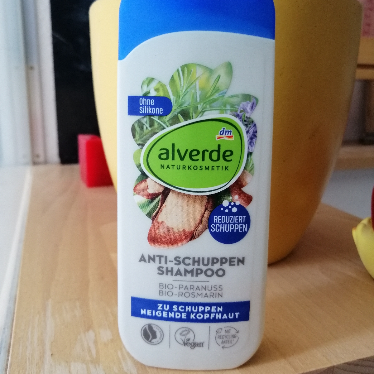 Alverde Naturkosmetik Anti-Schuppen Shampoo Review | abillion