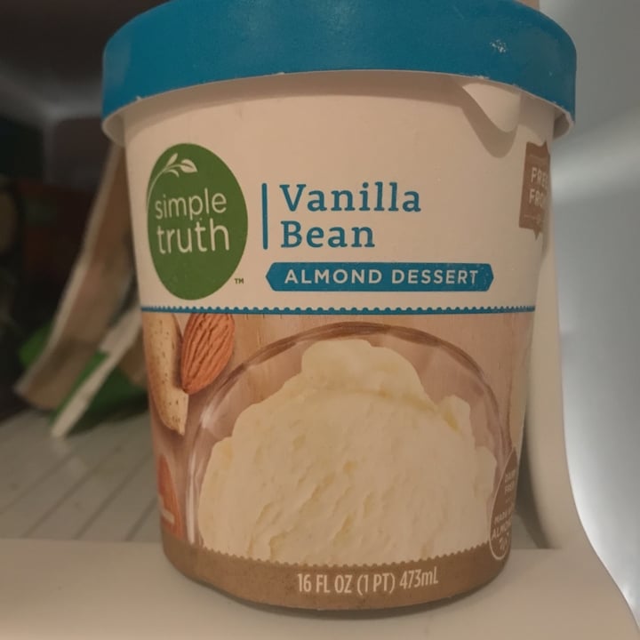 photo of Simple Truth Vanilla Bean Almond Dessert shared by @packnsnack on  03 Dec 2019 - review