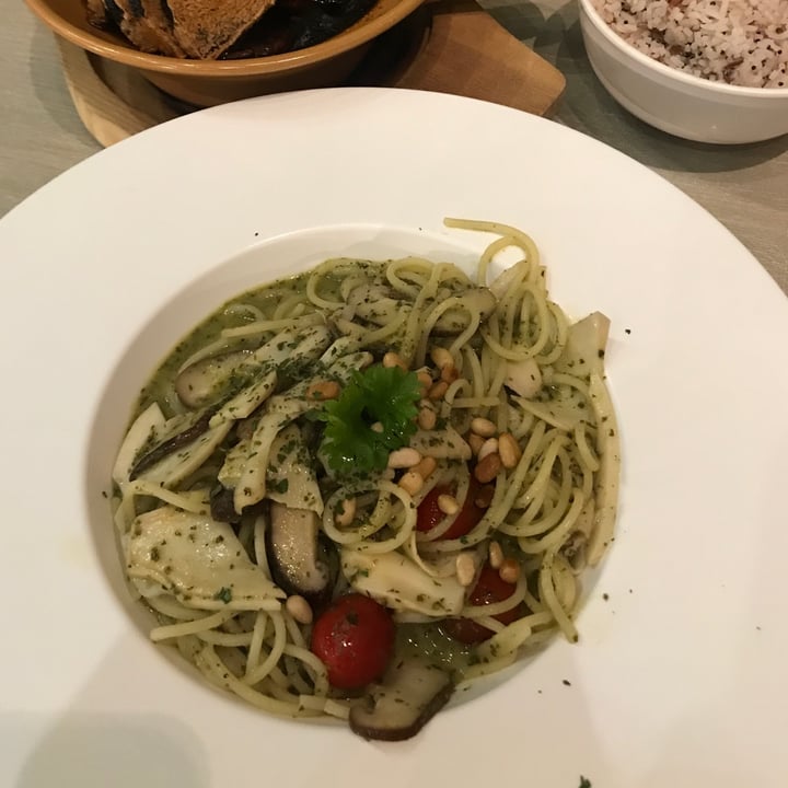 photo of Flavours by Saute Basil Pine Nut Pesto shared by @mehmehrene on  05 Oct 2021 - review