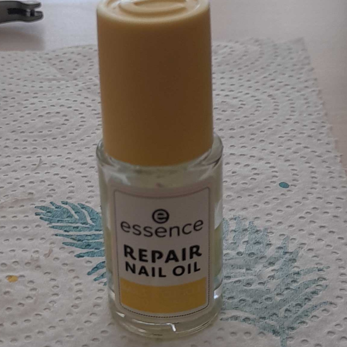 Essence Repair nail oil Reviews | abillion