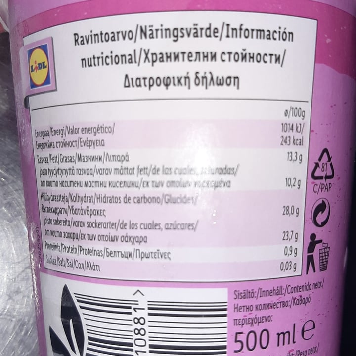 review photo of Vemondo Oat Ice Cream Strawberry shared by @thebosc on 31 Jul 2021 - review