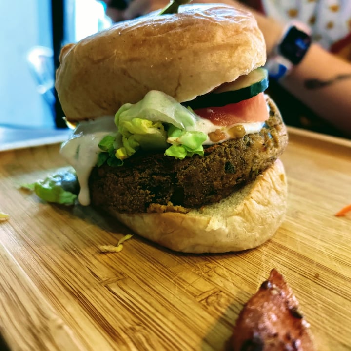 photo of Afterglow By Anglow Spiced Fvsh Burger shared by @stevenneoh on  12 Apr 2022 - review