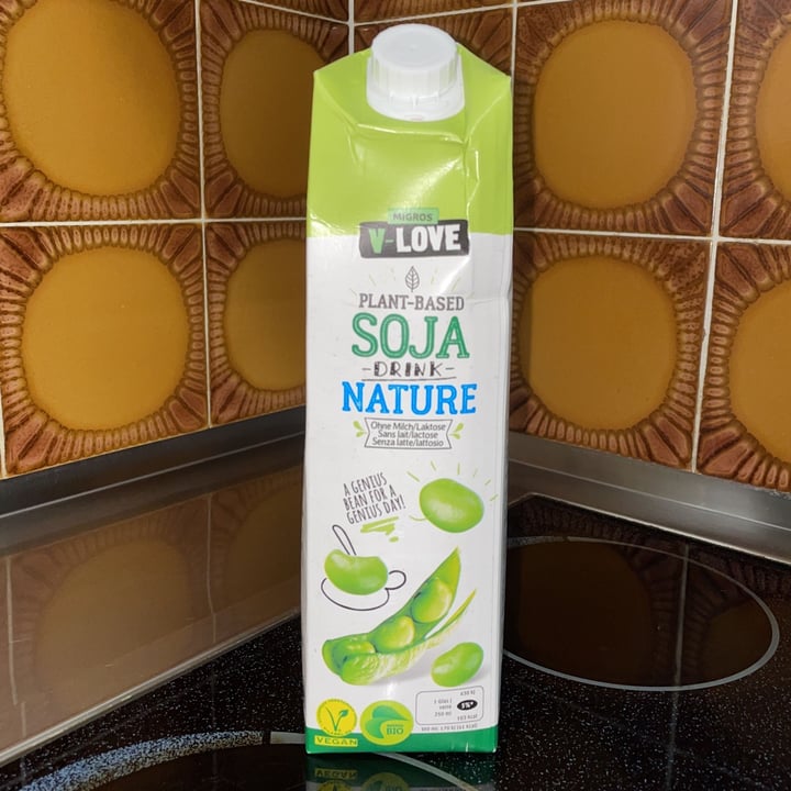 photo of Migros V-Love Soja drink shared by @silviapires96 on  10 Aug 2021 - review