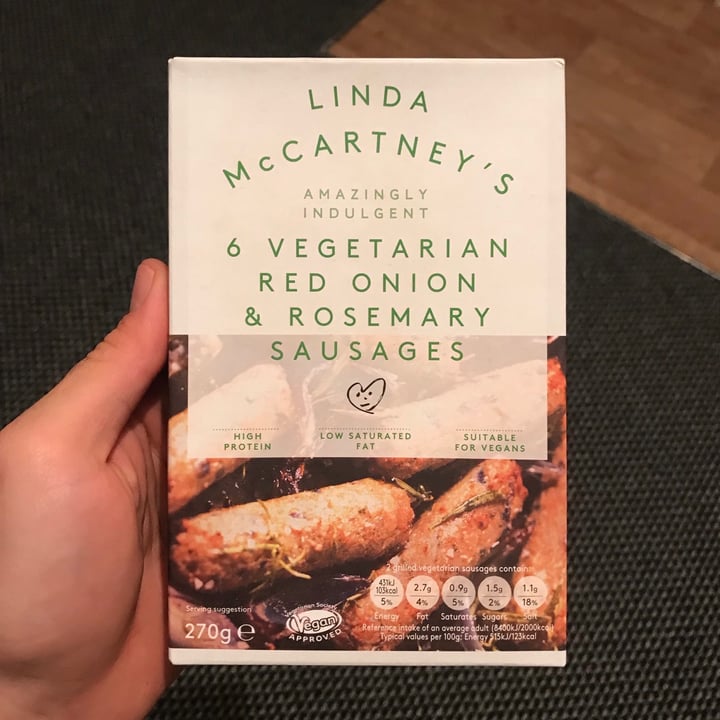 review photo of Linda McCartney's 6 Vegetarian Red Onion & Rosemary Sausages shared by @ilbue on 08 Oct 2020 - review