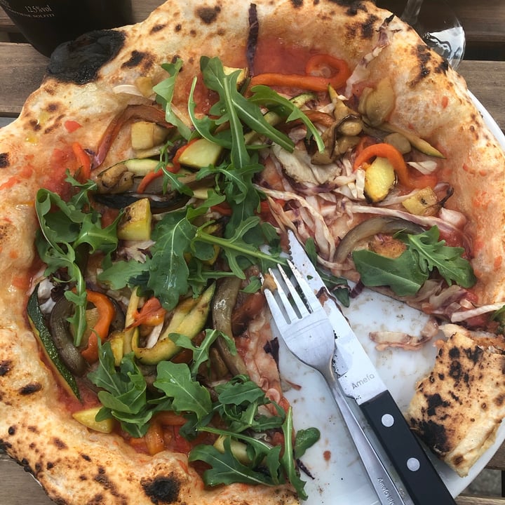 photo of Eatmosfera Oost Vegan Pizza shared by @plantfullyhappy on  10 Jun 2021 - review