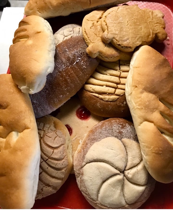 photo of Victoria's Bakery Pan dulce shared by @jackiehea on  01 Apr 2020 - review
