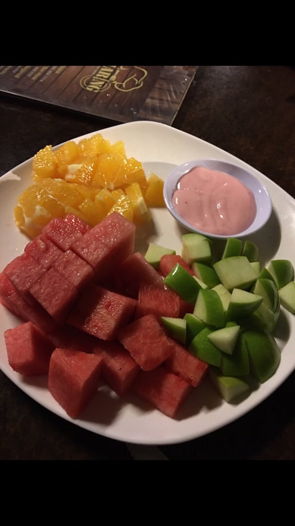 review photo of Sharing Planet Vegetarian Spaghetti and Fruit Salad shared by @daphling on 24 May 2019 - review