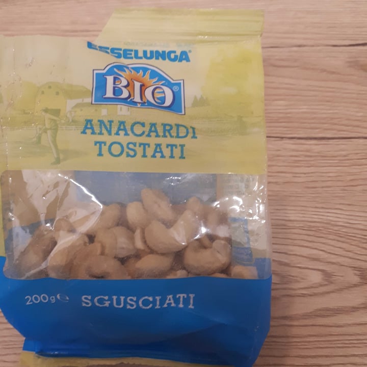 photo of Esselunga Bio Anacardi tostati shared by @vemiliano on  22 Apr 2021 - review