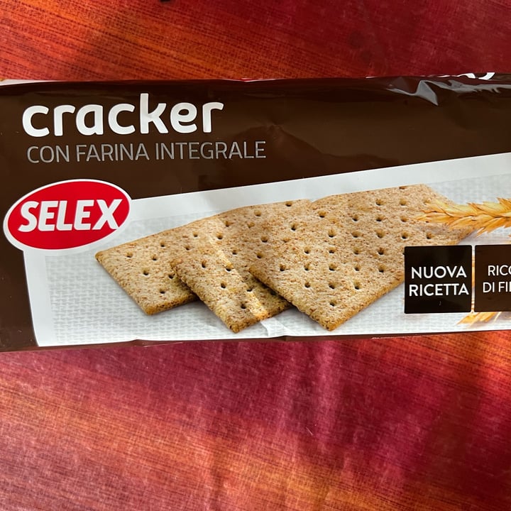 photo of Selex Crackers con farina integrale shared by @lea906 on  15 Apr 2022 - review