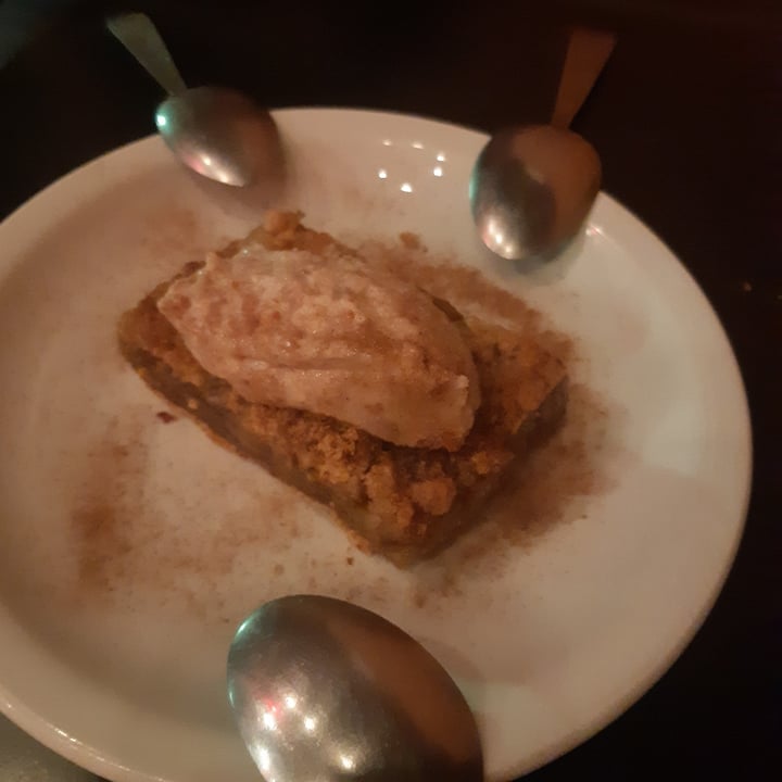 photo of HUMO Restaurante Vegetariano Apple crumble shared by @verodamico on  10 Mar 2021 - review
