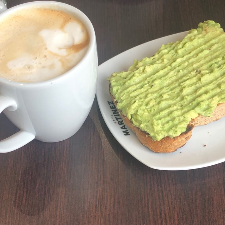 photo of Cafe Martinez Avocado toast shared by @martuzoe on  15 Aug 2021 - review
