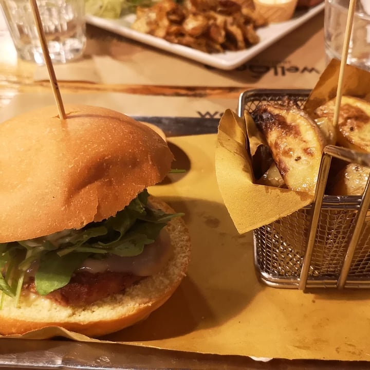 photo of Welldone Future farm burger shared by @sofia9 on  16 Mar 2022 - review
