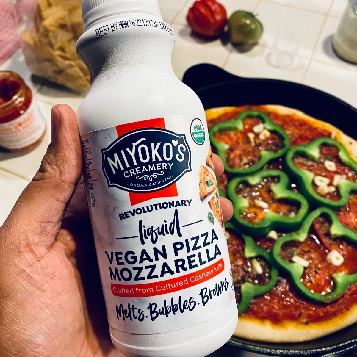 Vegan mozzarella cheese