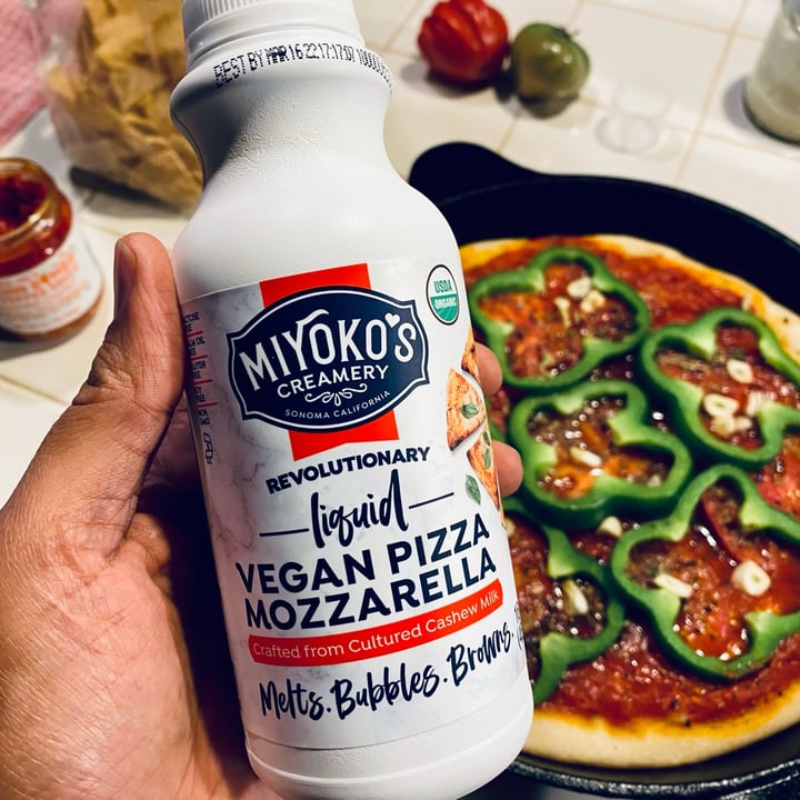 photo of Miyoko's Creamery Liquid Vegan Pizza Mozzarella shared by @vikas on  19 Mar 2022 - review