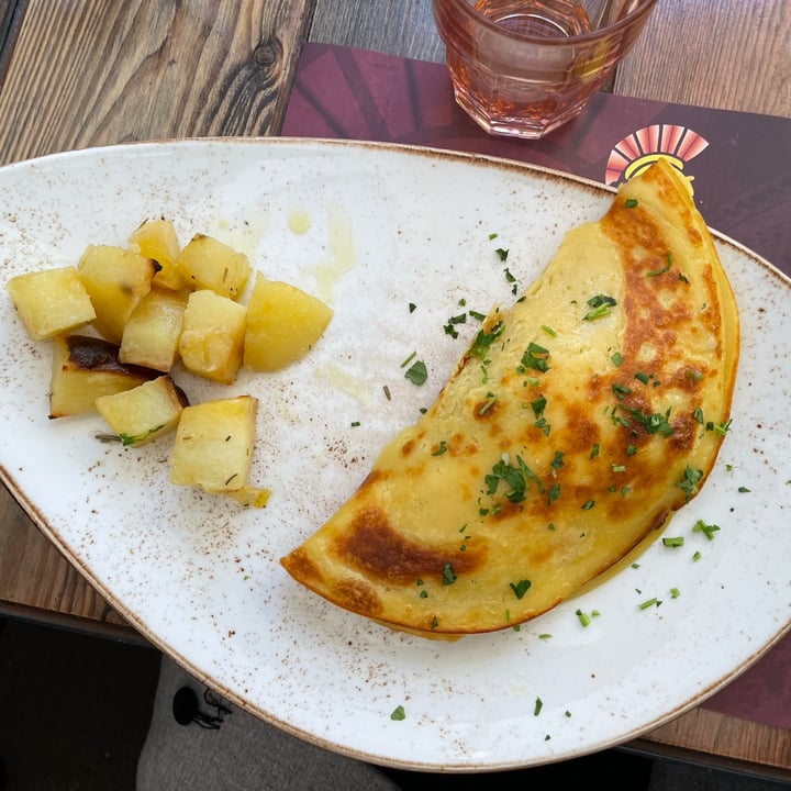 photo of Rifugio Romano Vegan omelette di ceci shared by @bornintothis on  15 Jan 2022 - review
