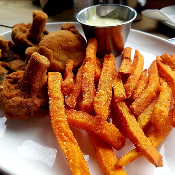 photo of Stars Restaurant Crumbed Mushrooms shared by @margie on  14 Sep 2021 - review