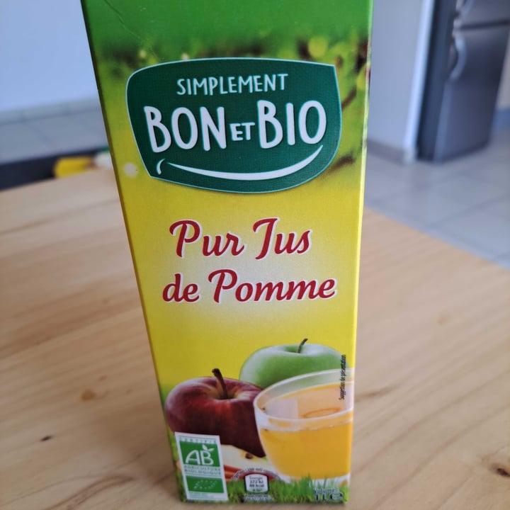 photo of Simplement bon et bio Pur Jus de POMME shared by @arleneclaire on  08 May 2022 - review