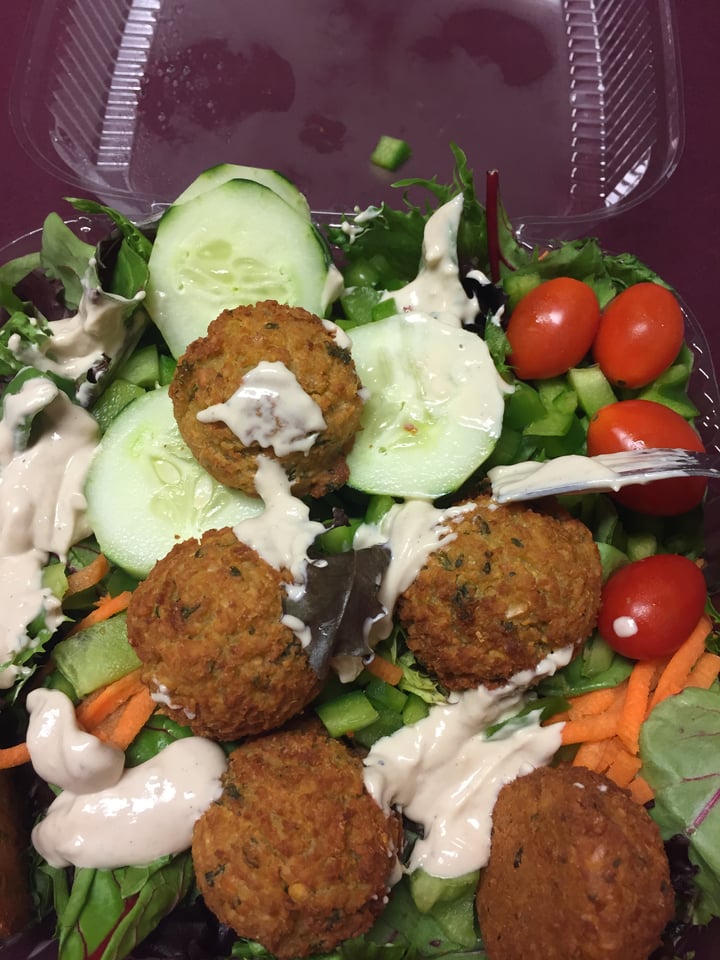 review photo of WesWings Build Your Own Salad shared by @robinveg on 18 Oct 2018 - review