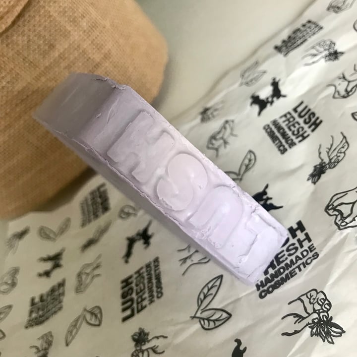 review photo of LUSH Fresh Handmade Cosmetics Sleepy Soap shared by @natalina on 27 Oct 2020 - review