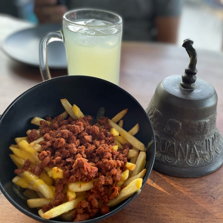 review photo of Ixteriolo's Papas con queso Y Chorizo shared by @fruitarianna on 10 Jul 2022 - review
