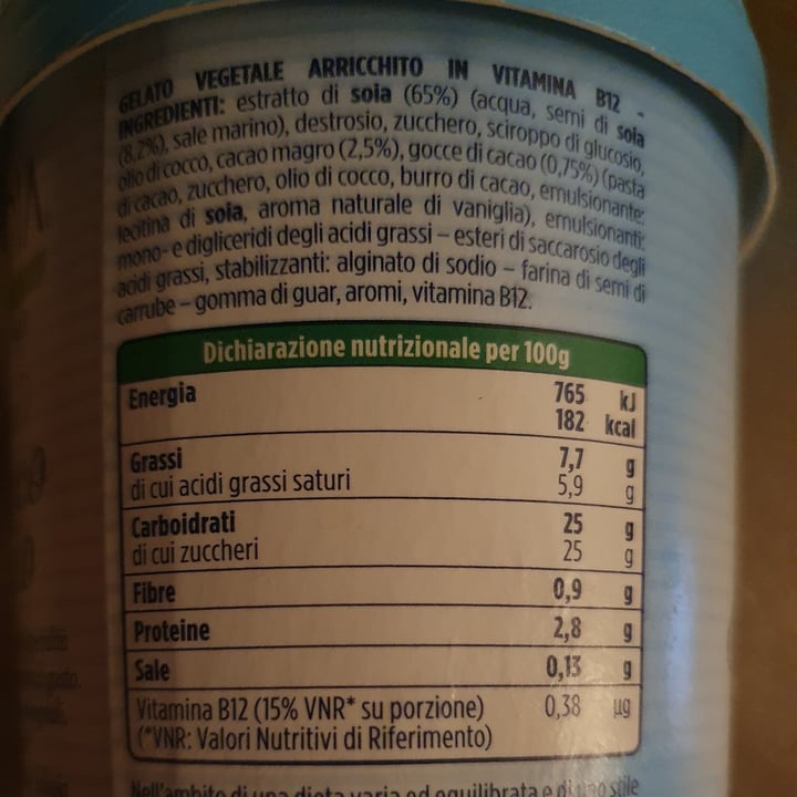 review photo of Valsoia Il gelato Bianco Cacao con scagliette di cacao shared by @skanto on 29 Oct 2022 - review