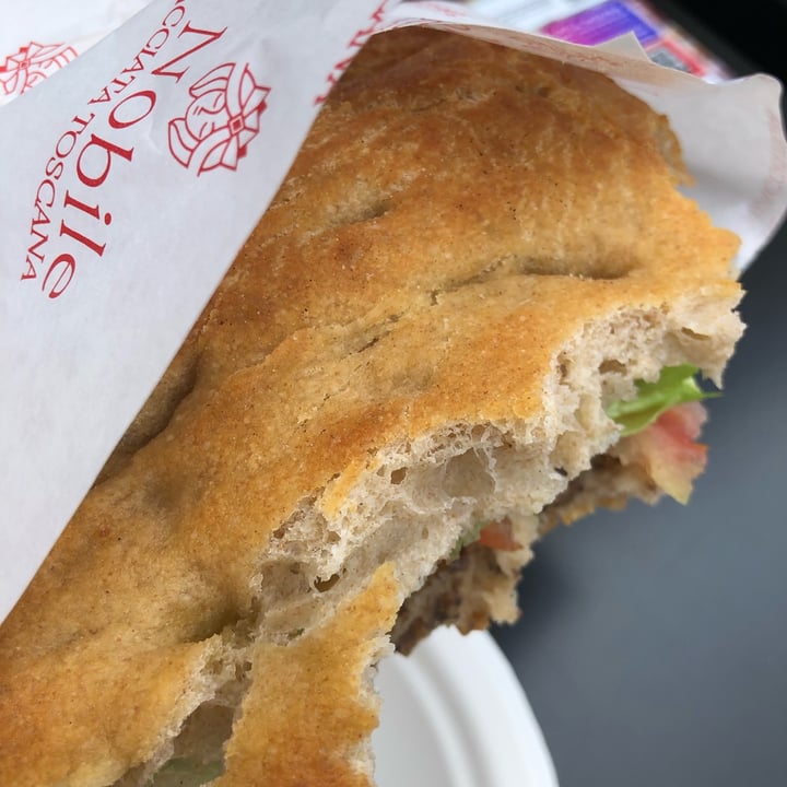 photo of La Nobile Schiacciata Toscana Schiacciata Vegana shared by @nnnnnoe on  04 Jun 2022 - review