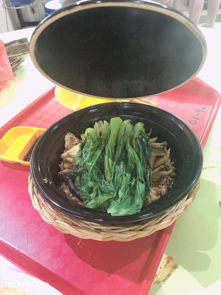 photo of Victor's Vegetarian Food Claypot Chic Rice shared by @greenbovine on  08 Mar 2020 - review