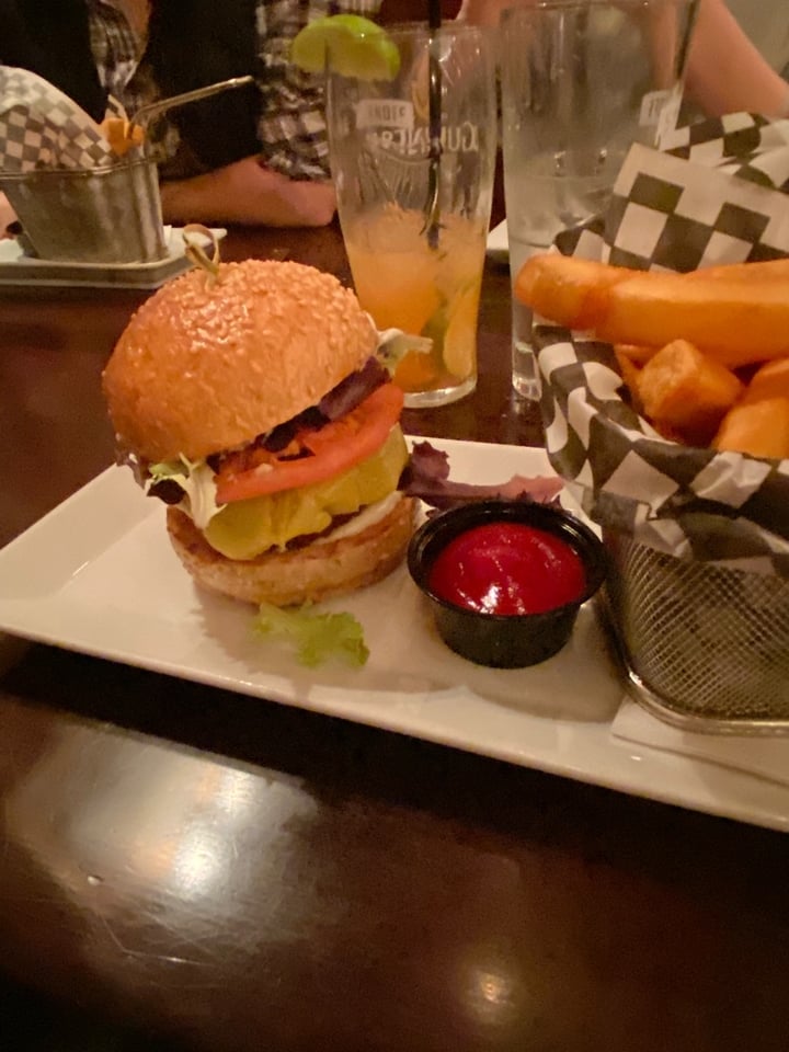 review photo of Coach and Horses (Temporarily closed) Beyond Meat Burger shared by @marsveggies on 10 Feb 2020 - review