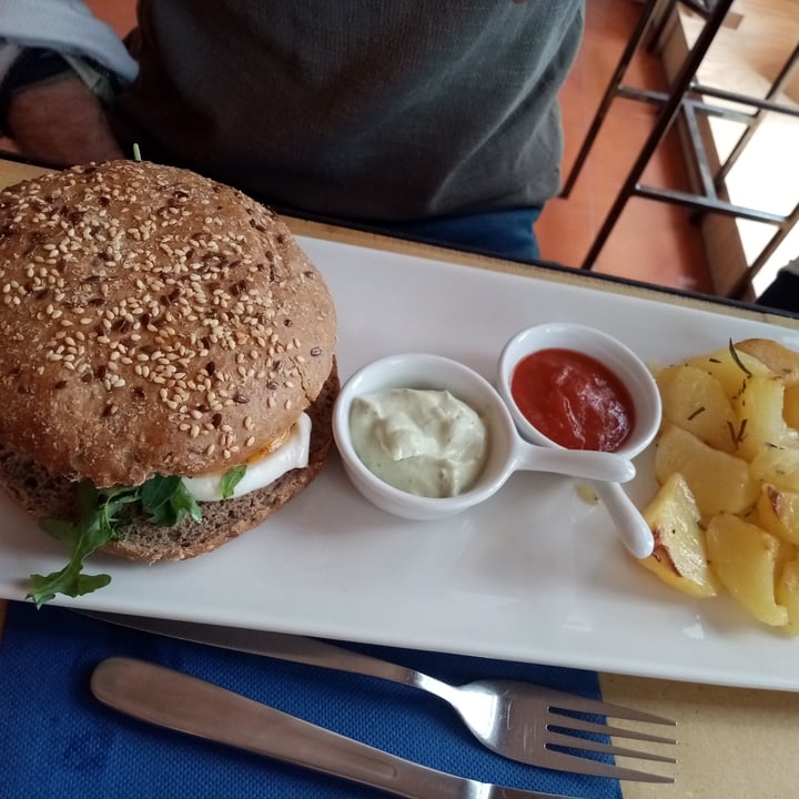 photo of Lo Fai Beyond Burger shared by @valeveg75 on  22 May 2022 - review