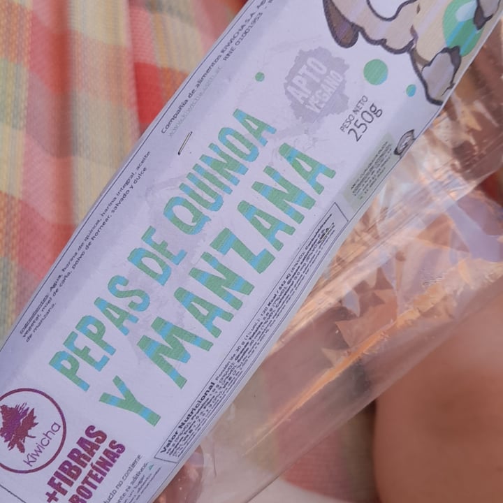 photo of Kiwicha Pepas De Quinoa Y Manzana shared by @paauvegan on  10 Dec 2022 - review
