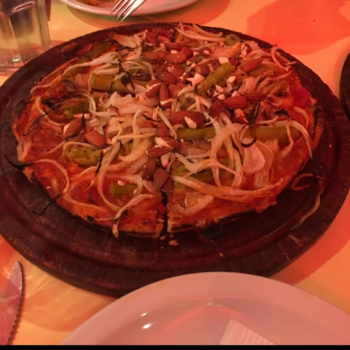 photo of Pizzería Güerrin Pizza vegana shared by @martinatokar on  24 Nov 2020 - review