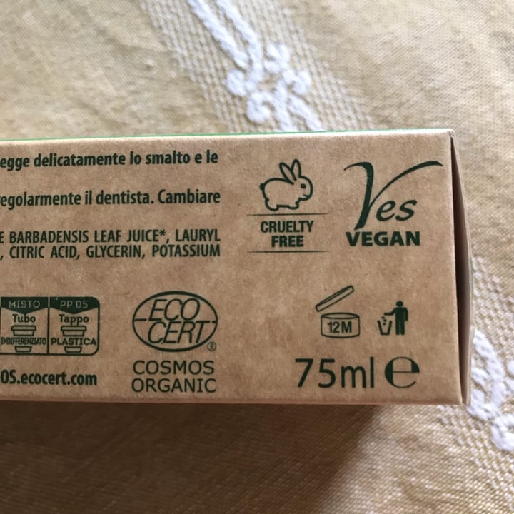 review photo of Biolis Nature Dentifricio Alito Fresco shared by @alessiasibi97 on 01 Oct 2021 - review