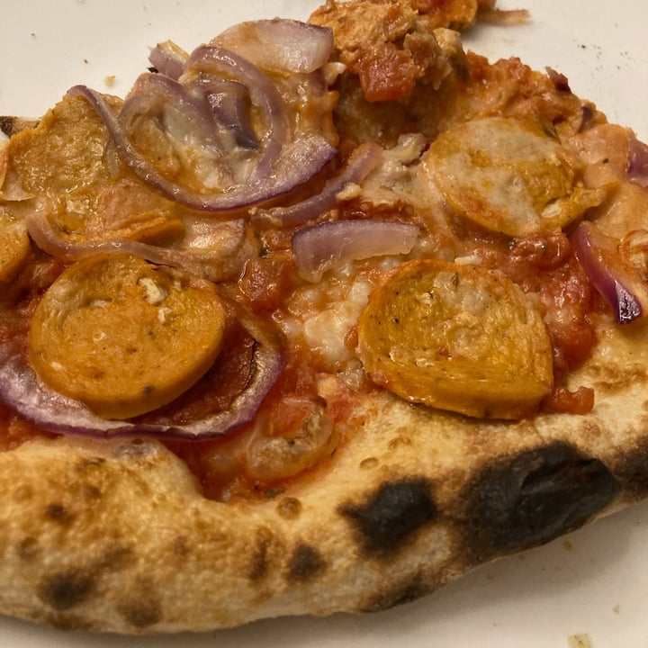 photo of Pop Vegan Food Pizza De Calabresa shared by @deboranetto on  19 Jun 2022 - review