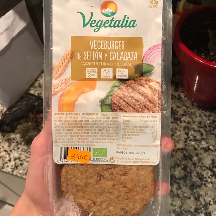 photo of Vegetalia Vegeburger de seitán y calabaza shared by @aitanacomellas on  07 Jan 2021 - review