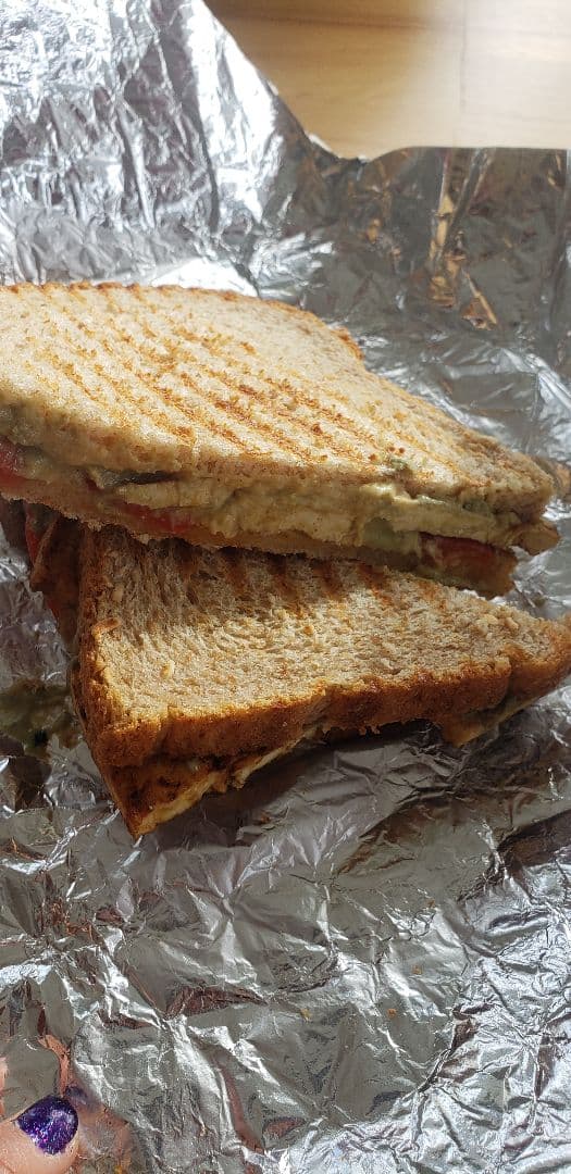 菜肴“Tohummus sandwich”的照片