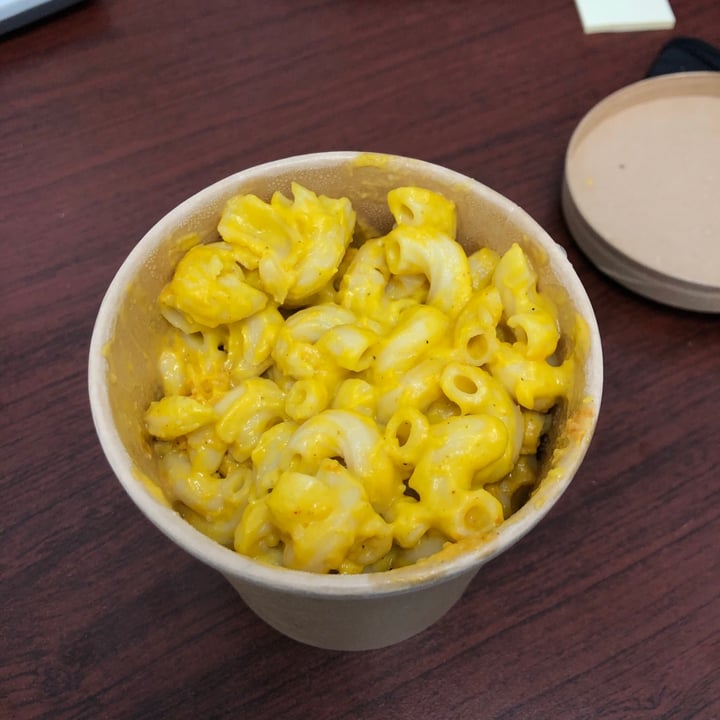 photo of Life - The Vegan Drive Thru mac & cheeze shared by @autvvmn on  08 May 2021 - review