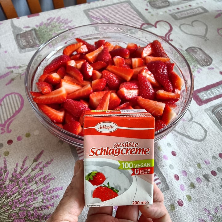 photo of Schlagfix Gesüßte Schlagcreme shared by @alessandro19restante on  03 May 2022 - review