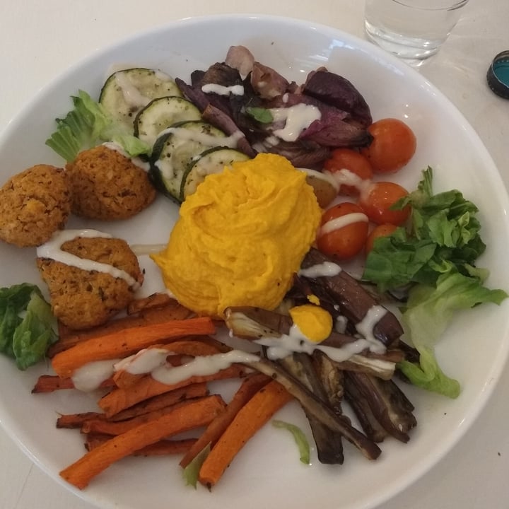 photo of Kitchen by Food Rebel Carrot Hummus bowl shared by @cody on  09 Oct 2020 - review