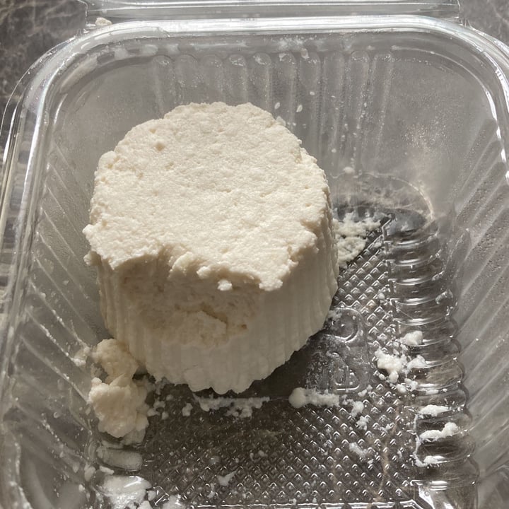 photo of Gala’ DiVeg Ricotta di mandorle shared by @martigiammi on  26 Mar 2022 - review