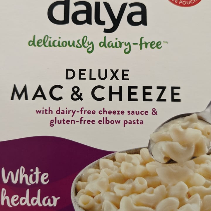 photo of Daiya Deluxe Mac and Cheese White Cheddar Style shared by @kattyaybar on  17 Oct 2022 - review