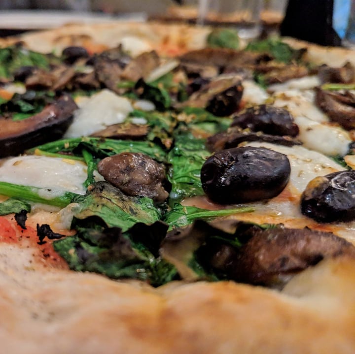 review photo of Wood Stack Pizza + Kitchen Margarita Pizza shared by @ravenousvegan on 26 Apr 2019 - review