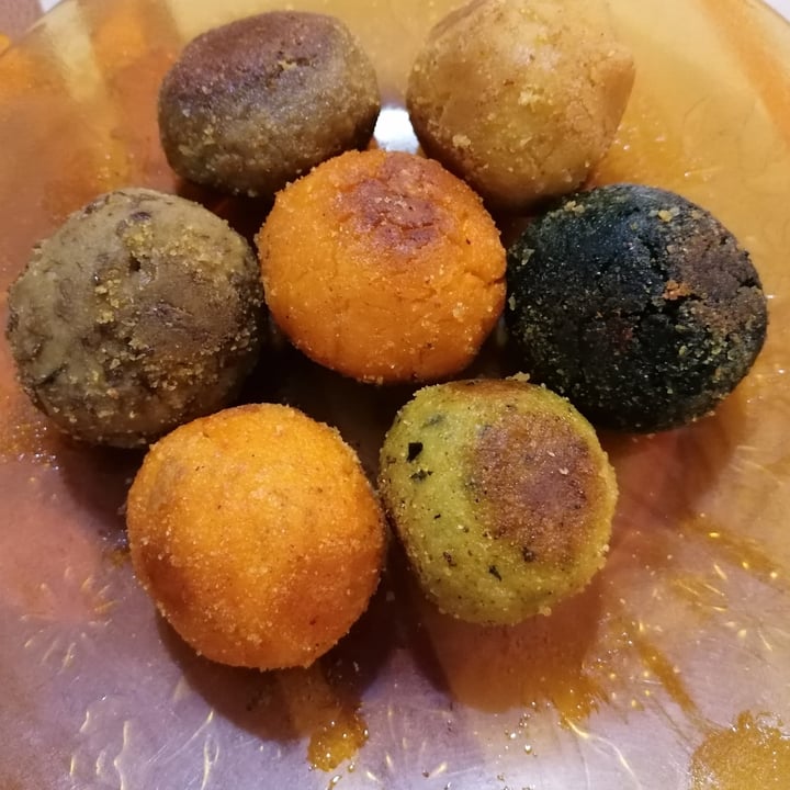 photo of Macelleria Vegetariana Italia (vegetarian butcher shop) Polpette Di Verdure shared by @giovy on  15 Apr 2022 - review